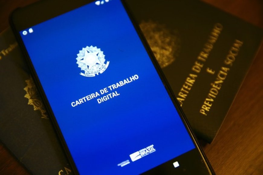 Minas Gerais cria mais de 28,3 mil vagas com carteira assinada em junho
