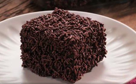 Bolo gelado de chocolate