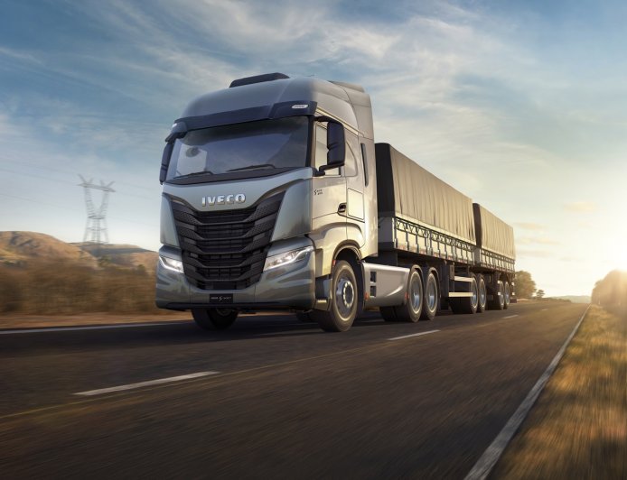 S-Way, melhor caminhão já produzido pela IVECO no Brasil, alcança 7 mil unidades comercializadas